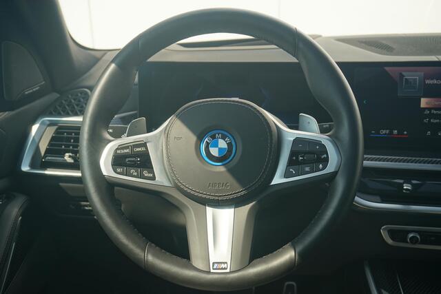 BMW X5 xDrive50e M Sport | Trekhaak | Panoramadak | Comfortstoelen + Stoelventilatie | Head-up | 360 graden Camera's | Driving Assistant Professional