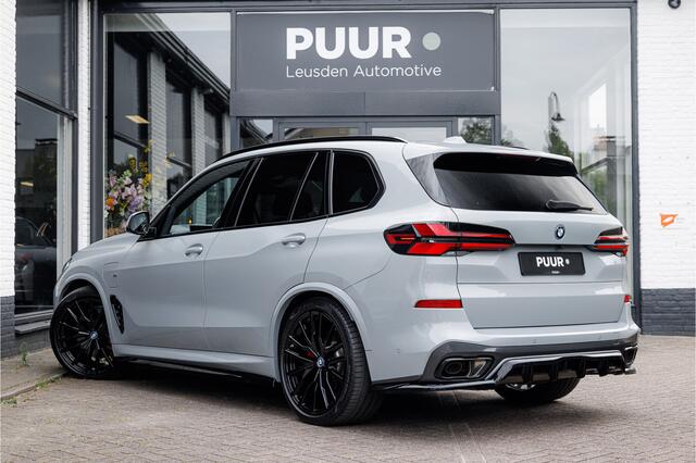 BMW X5 xDrive50e M-Sport PRO Pano - Trekhaak - Brooklyn Grau