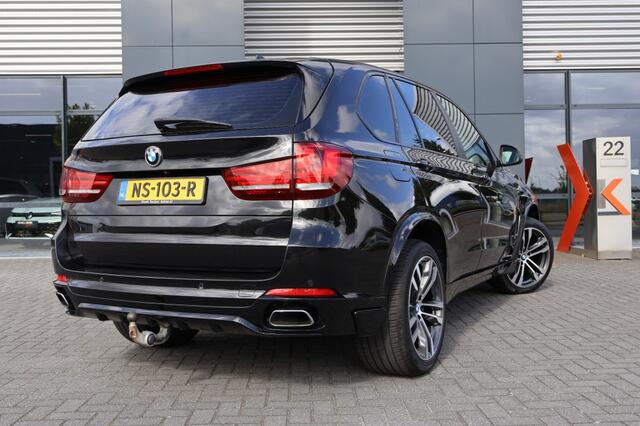BMW X5 xDrive 35i High Executive / Panodak /Leer/ Trekhaak wegklb./Standverwarming