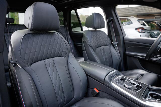 BMW X5 xDrive50e M-Competion British Racing Green - Skylounge - SoftClose - Trekhaak