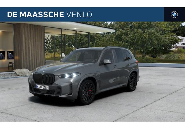 BMW X5 xDrive50e M Sport Automaat / Panoramadak Sky Lounge / Trekhaak / Comfortstoelen / Bowers & Wilkins / Parking Assistant Professional / Soft-Close