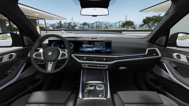 BMW X5 xDrive50e M Sport Automaat / Panoramadak Sky Lounge / Trekhaak / Comfortstoelen / Bowers & Wilkins / Parking Assistant Professional / Soft-Close