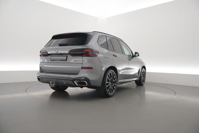 BMW X5 xDrive50e | Rijklaar! | Elek. trekhaak | Stoel+stuurverw.| Pano | HUD | Luchtvering | 360*+PDC| Harman/Kardon | Adapt. Cruise | Widescreen | Softclose | Iconic glow | 21'' V