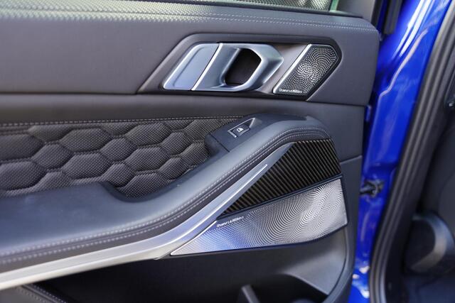 BMW X5 M Competition / NL-Auto / Bowers & Wilkins / Skylounge / Massage Stoelen