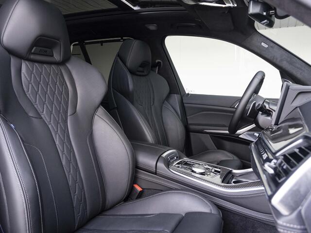 BMW X5 xDrive50e | M Sportpakket Pro | M Performance Carbon | Travel Pack | 22 inch | Active Steering | Glazen panoramadak Sky Lounge | Driving Assistent Professional | Bowers & Wilkins | Trekhaak