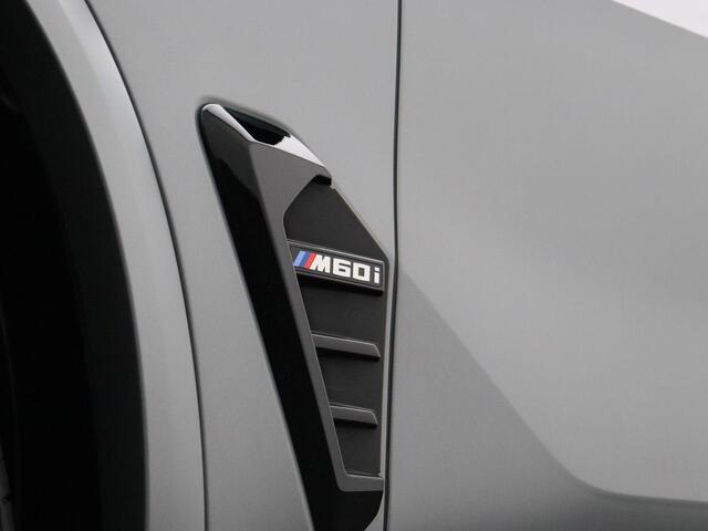 BMW X5 M60 M Sportpakket Pro | Travel Pack | Innovation Pack | Comfort Plus Pack | Exclusive Pack | M Sport uitlaatsysteem | Integral Active Steering | Adaptief onderstel | Soft Close | Panoramadak Sky Lounge | Comfortstoelen + Ventilatie | Driving Assist Prof |