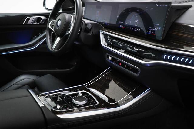 BMW X5 xDrive50e M-Sport | PANORAMADAK | HEAD UP | HOUTAFWERKING | ACHTERBANKVERWARMING | TREKHAAK | 360 CAMERA | 21"