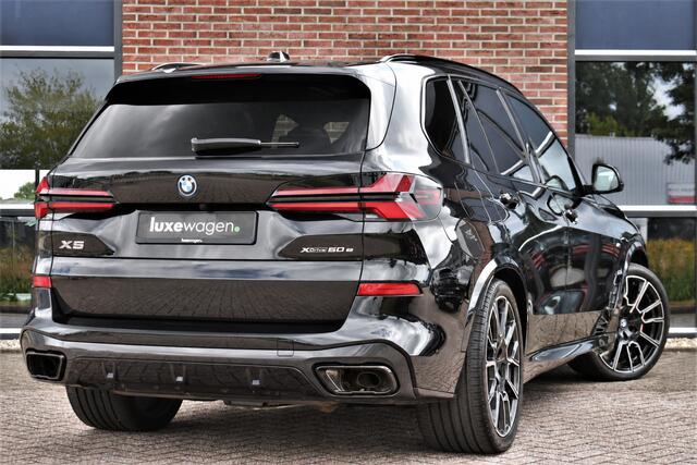 BMW X5 xDrive50e M-Sport Pro M-zetels Pano Trekh ACC 360 HUD H/K Carbon Alc-hemel