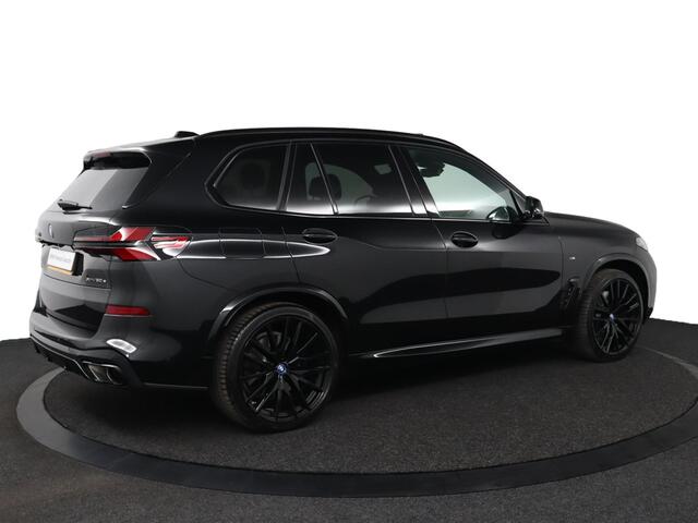 BMW X5 xDrive50e | Comfortstoelen | Panoramadak | SoH 100% | Trekhaak | Soft-Close | Stoelventilatie | 100% SOH |