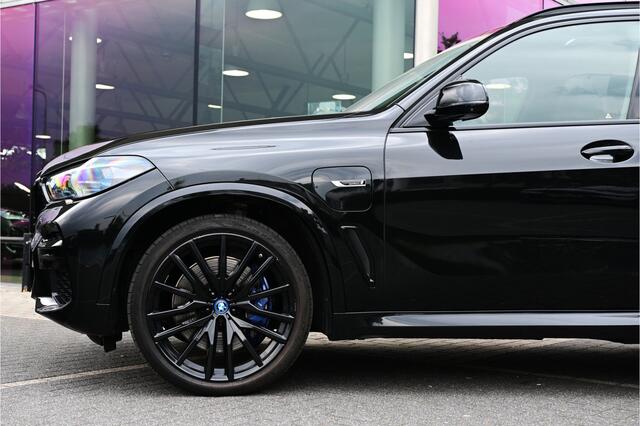 BMW X5 xDrive45e High Executive M Sport Automaat / Panoramadak Sky Lounge / Comfortstoelen / Comfort Access / Laserlight / Head-Up / Parking Assistant Plus