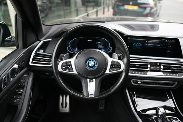 BMW X5 xDrive45e High Executive M Sport Automaat / Panoramadak Sky Lounge / Comfortstoelen / Comfort Access / Laserlight / Head-Up / Parking Assistant Plus