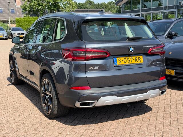 BMW X5 xDrive45e High Executive / Panoramadak / 360Camera / Head-up / Leder / 21'' / Luchtvering / Keyless / Stoelverwarming / Dodehoek / DAB / ACC