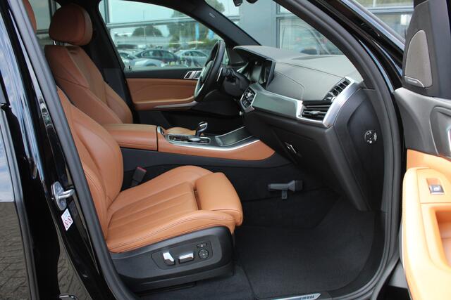 BMW X5 xDrive30d High Executive 7p. / Panoramadak / Laser / Luchtvering