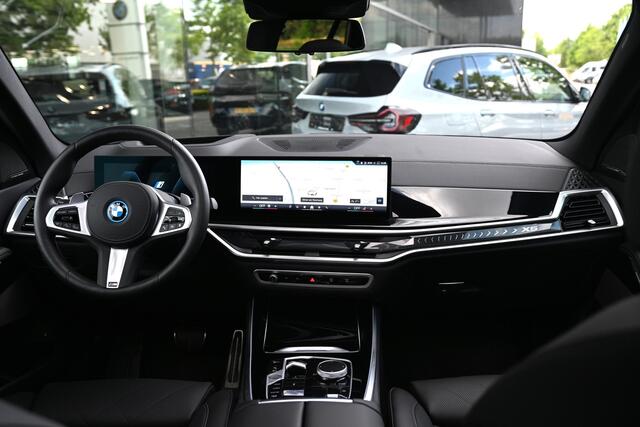 BMW X5 xDrive50e M Sport Automaat / Trekhaak / Panoramadak / Comfortstoelen / Comfort Access / Soft-Close / Harman Kardon / Parking Assistant Professional