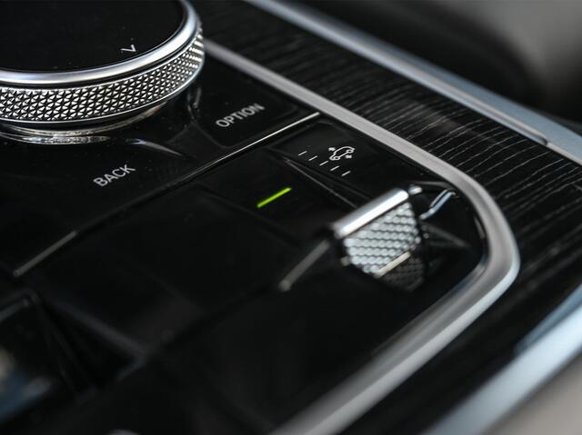 BMW X5 xDrive50e M-Sport | Panoramadak | Active Cruise | Harman/Kardon | Head-Up | 360 Camera | Ambiance Interieur | Memory Seats | Luchtvering | Stoel Verwarming V+A