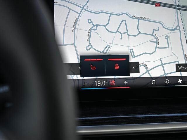 BMW X5 xDrive50e M-Sport | Panoramadak | Active Cruise | Harman/Kardon | Head-Up | 360 Camera | Ambiance Interieur | Memory Seats | Luchtvering | Stoel Verwarming V+A