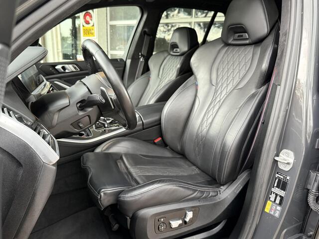 BMW X5 xDrive45e M SPORT | PANORAMA SKYLOUNGE | BOWERS & WILKENS | TREKHAAK | ALCANTARA HEMEL | M SPORTSTOELEN | STOELVENTILATIE | DRIVING ASS PROFF. | 360 CAMERA | HEAD UP |