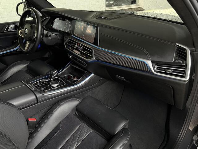 BMW X5 xDrive45e M SPORT | PANORAMA SKYLOUNGE | BOWERS & WILKENS | TREKHAAK | ALCANTARA HEMEL | M SPORTSTOELEN | STOELVENTILATIE | DRIVING ASS PROFF. | 360 CAMERA | HEAD UP |