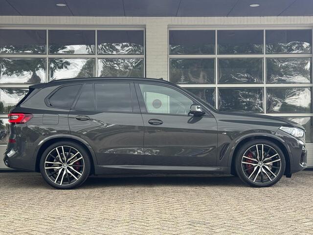 BMW X5 xDrive45e M SPORT | PANORAMA SKYLOUNGE | BOWERS & WILKENS | TREKHAAK | ALCANTARA HEMEL | M SPORTSTOELEN | STOELVENTILATIE | DRIVING ASS PROFF. | 360 CAMERA | HEAD UP |