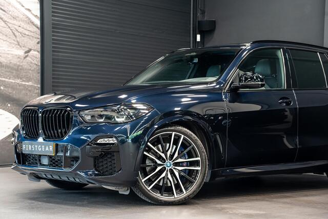 BMW X5 xDrive30d *Grijs kenteken / M-Sport / Panorama / HUD / Surround-view / Memory / Elektr. trekhaak*