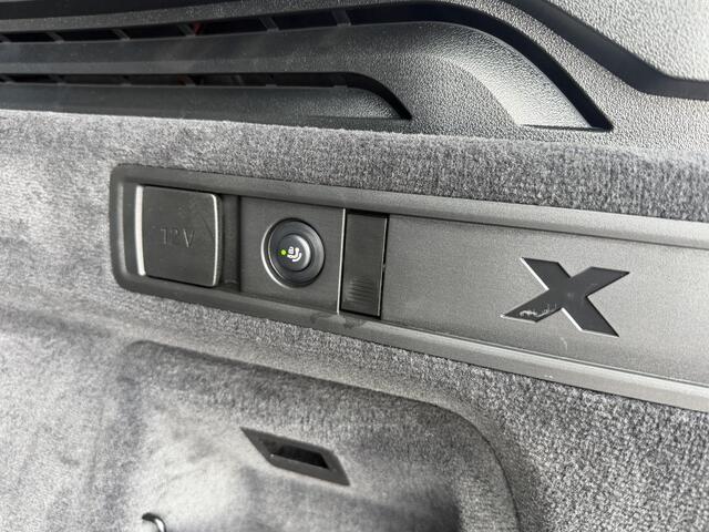 BMW X5 xDrive50e Launch Edition