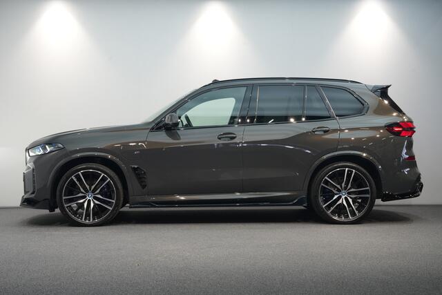 BMW X5 xDrive50e M-Sport | VOL OPTIE | B&W | SkyLounge | Pano | Soft Close | Trekhaak | BTW