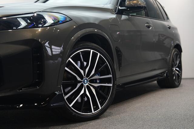 BMW X5 xDrive50e M-Sport | VOL OPTIE | B&W | SkyLounge | Pano | Soft Close | Trekhaak | BTW