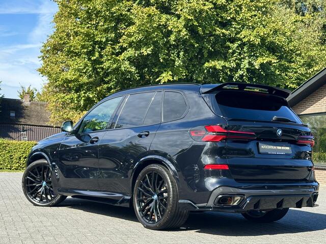 BMW X5 xDrive50e | M-Sport | Dark Label | Panodak | 22" Wielen | Luchtvering | Softclose | Harman Kardon | Comfortstoelen | Incl BTW