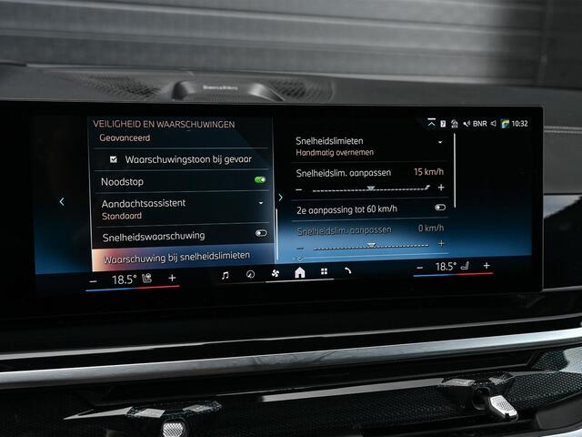 BMW X5 xDrive50e M-Sport Pro | Panoramadak met skylounge | Bowers en Wilkins | Alcantare hemel | Assisted driving prof. | Elektr. trekhaak | Comfort seats | Stoelventilatie en verwarming | Massage |
