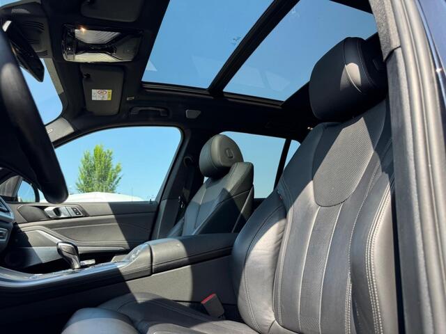 BMW X5 XDRIVE45E M-Sport Bowers en Wilkins Pano Softclose Laser Trekhaak Mooi vol uitgevoerd!