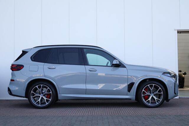 BMW X5 xDrive50e | SoH 100% | Sportpakket Pro | Leder Invidual Merino Schwarz | Integral Active Steering | Driving Assistant Professional | Pano Dak | Harman Kardon |