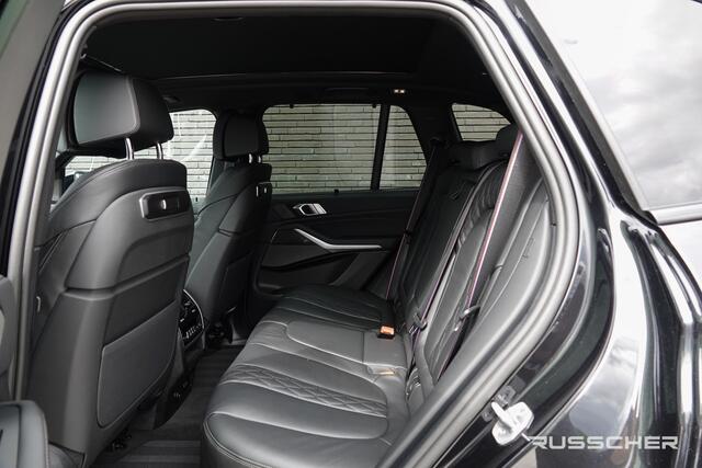 BMW X5 xDrive50e 490Pk X-Drive | M-Sport Pro | M Perfomance | Shadowline | Luchtvering | Panoramadak | 360° Camera | Harman-Kardon | Head Up Display | Trekhaak | 22''