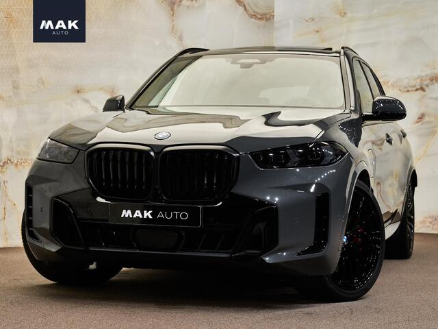 BMW X5 xDrive50e M Sport Pro , Sonderlackierung, SkyLounge pano, 4W-best., B&W, massage, Luchtv., Merino, memory, 22", HUD, tr.haak, privacy, NP147k