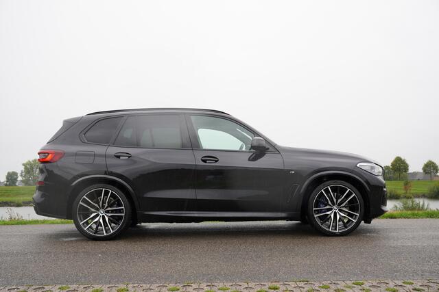 BMW X5 xDrive45e High Executive / BTW / Pano / Trekhaak / Sky Lounge / Co Pilot /