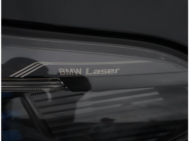 BMW X5 xDrive45e M Sport | Skylounge | Bowers en Wilkins | Softclose | Trekhaak | 22 Inch