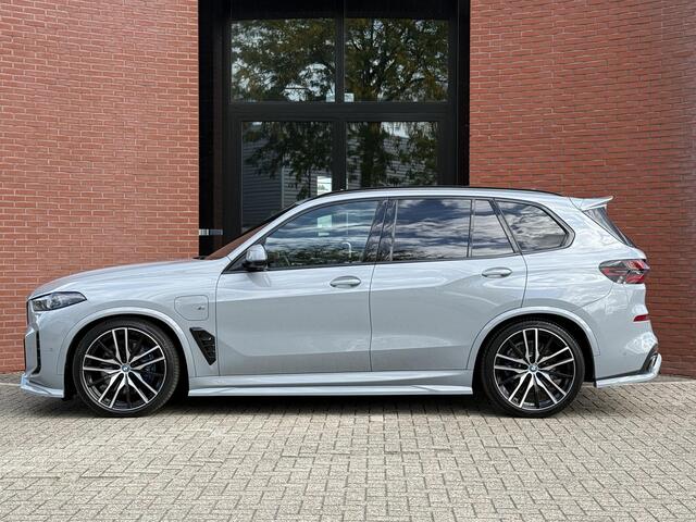 BMW X5 xDrive50e M-Sport Pro B&W Pano Trekhaak HuD 22''