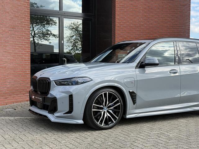 BMW X5 xDrive50e M-Sport Pro B&W Pano Trekhaak HuD 22''
