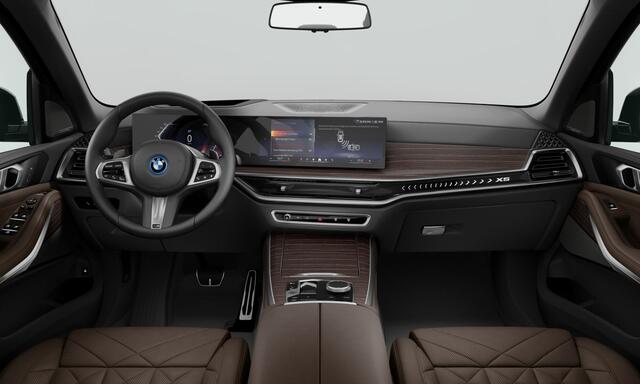 BMW X5 xDrive50e M-Sport Pro | 22" | Comfortzetels met Ventilatie | Panorama | Harman Kardon | Trekhaak | Driving Assistant Professional |