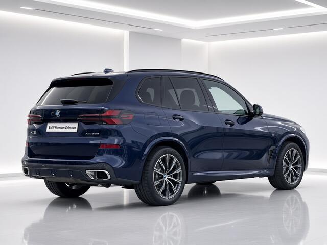 BMW X5 xDrive50e M-Sport | Driving Assistant Professional | Alcantara Hemel | Individual Leder | Trekhaak | Harman Kardon | Lederen Dashboard | 2026