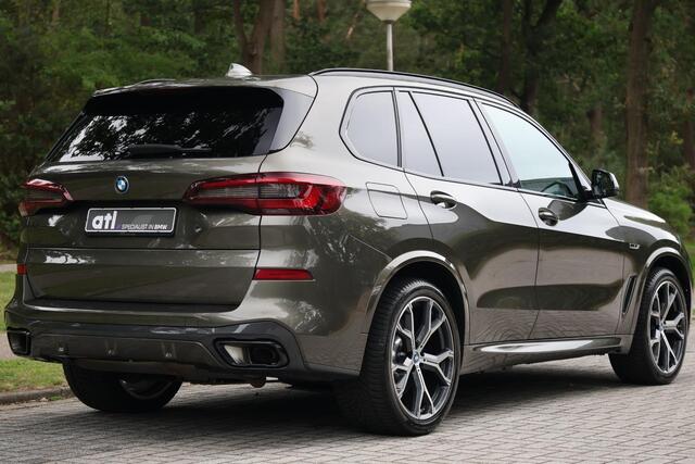 BMW X5 xDrive45e Executive M-Sport | HUD | Adap Cruise | Memory | Elektr. trekhaak | Alarm kl.3 | Stoelverwarming | Sensatec Dashboard | Shadow Line | Etc.