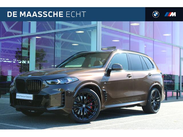 BMW X5 xDrive50e M Sport Automaat / Trekhaak / Panoramadak Sky Lounge / Comfortstoelen / Comfort Access / Soft-Close / Parking Assistant Professional