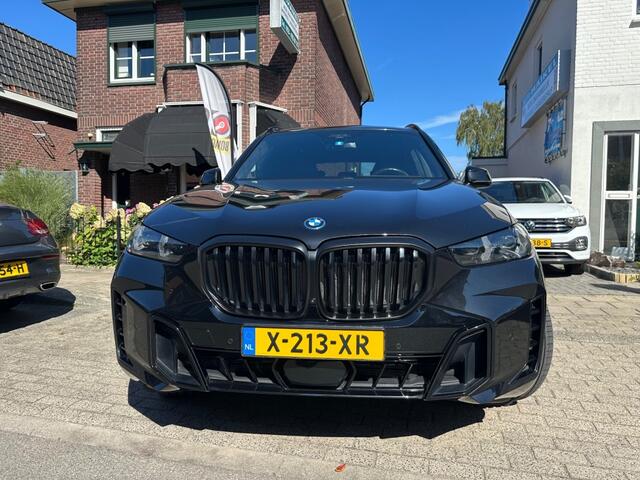 BMW X5 XDRIVE50E LAUNCH
