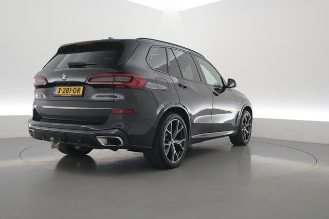 BMW X5 xDrive45e Executive | Rijklaar! | S/K-Dak | E-Trekhaak | Luchtvering | HUD | 360*+PDC | Harman/Kardon | Leder+Memory | A-Cruise | Nav+App.Connect | Sfeerverl. | E-Klep | LED | 21'' V
