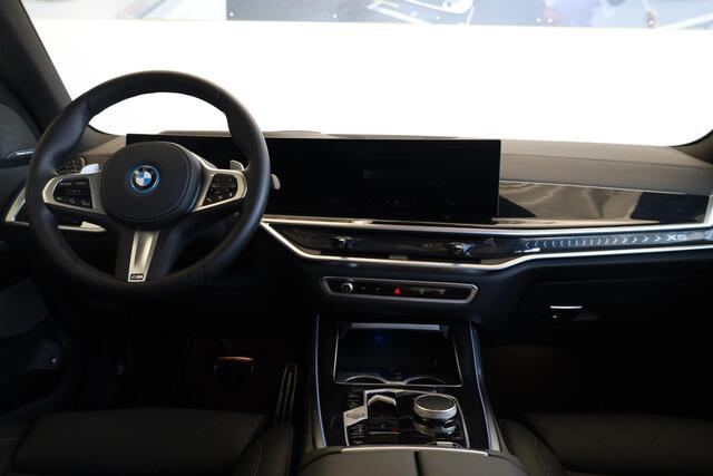 BMW X5 xDrive50e M-Sport Pro | Driving Assistant Professional | Intergral Active Steering | Elekr. Trekhaak | Panoramadak | Harman/Kardon | Stoelventilatie