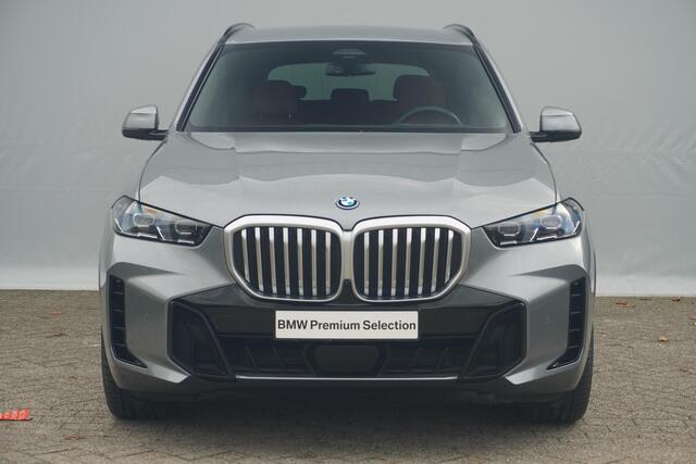 BMW X5 xDrive50e M Sport | Trekhaak | Soft-Close | Comfortstoelen | Stoelventilatie | Harman Kardon | head-up | Hemelbekleding Alcantara | Individual dashboard leder | 22 Inch