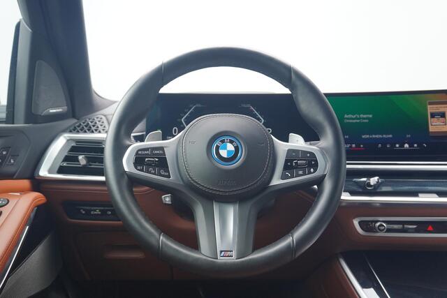 BMW X5 xDrive50e M Sport | Trekhaak | Soft-Close | Comfortstoelen | Stoelventilatie | Harman Kardon | head-up | Hemelbekleding Alcantara | Individual dashboard leder | 22 Inch