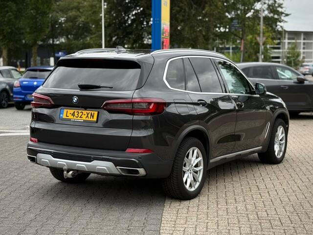 BMW X5 XDRIVE45E HIGH EXEC. TREKHAAK ELK. LUCHTVERING CARPLAY STUUR-STOELVERWARMING