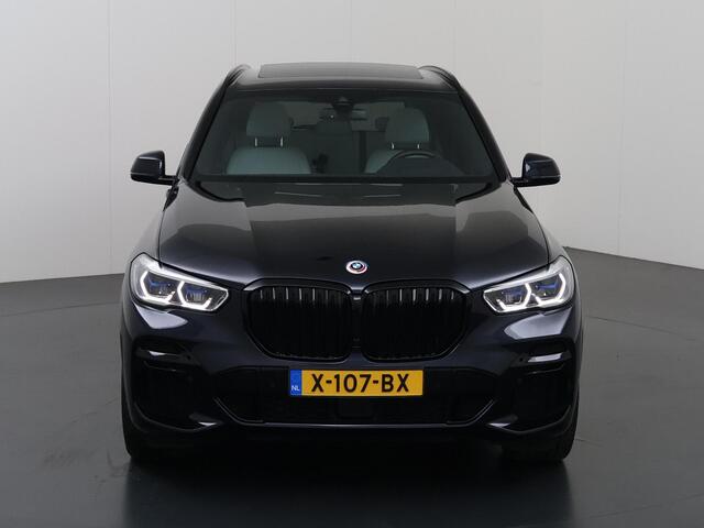 BMW X5 xDrive45e High Executive M Sport | SOH 91,3% | Elek. Trekhaak | Luchtvering | Panoramadak | Harman/Kardon | Cruise Control Adaptief | Lederen bekleding | Elek. Stoelen met Geheugen | Elek. Achterklep | Apple Carplay/Android Auto | Keyless Entry/Go | – foto 3