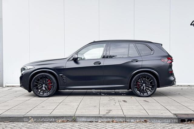 BMW X5 xDrive50e M-Sport Pro / 22 inch / Trekhaak / Driving Assistant Prof / Glazen dak / Carbon spiegelkappen / Harman Kardon Audio / 360 graden Camera