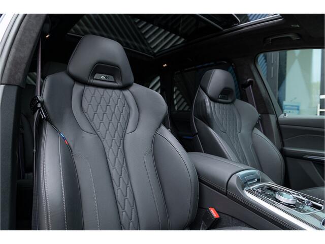 BMW X5 xDrive50e LCI M-sport Pro ACC Pano Trekhaak Head-up M Seats Massage Stoelventilatie Harman Kardon Individual Frozen Grey